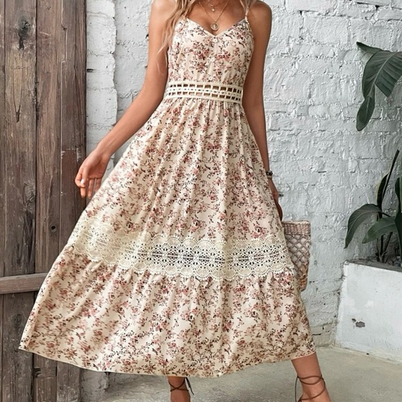 VCAY Floral Print Guipure Lace Insert Cami Dress - Picture 6 of 6